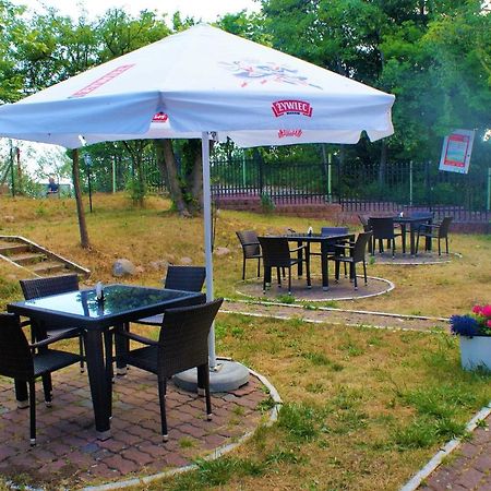 Pensjonat Pod Lwem Niechorze Ngoại thất bức ảnh