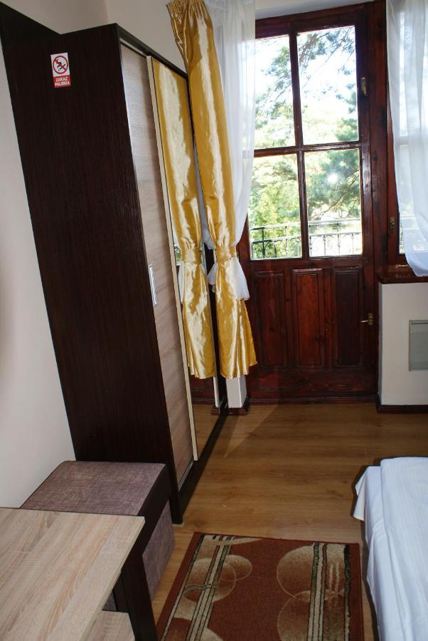 Pensjonat Pod Lwem Niechorze Ngoại thất bức ảnh